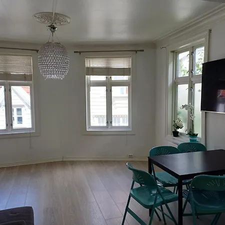 Skuteviksveien 42 * Bergen