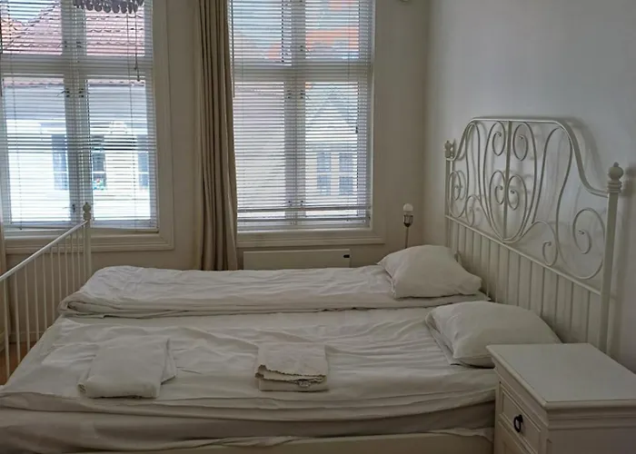 Skuteviksveien 42 アパート *